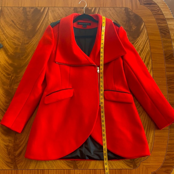 French Connection Size 14 US Wide Collar Tulip Hem Fire Engine Red Coat - Picture 13 of 17